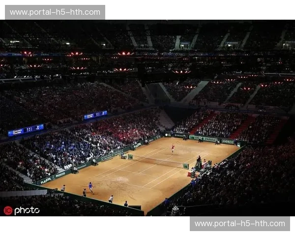 里尔主场皮埃尔-莫鲁瓦球场升级：增加座位容量改善设施